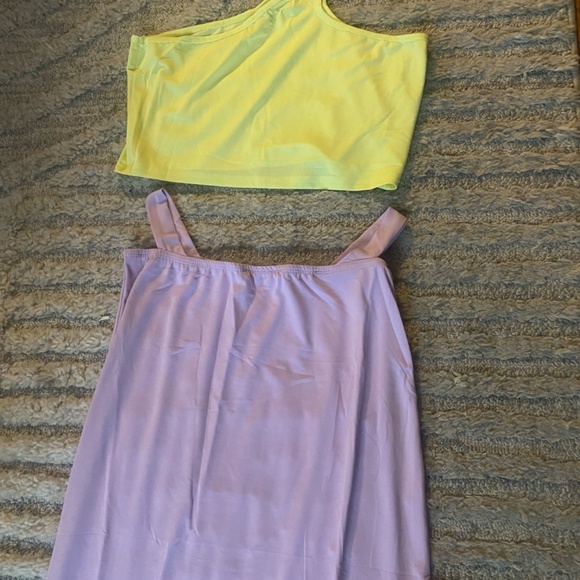 New two piece set - Picture 2 of 2